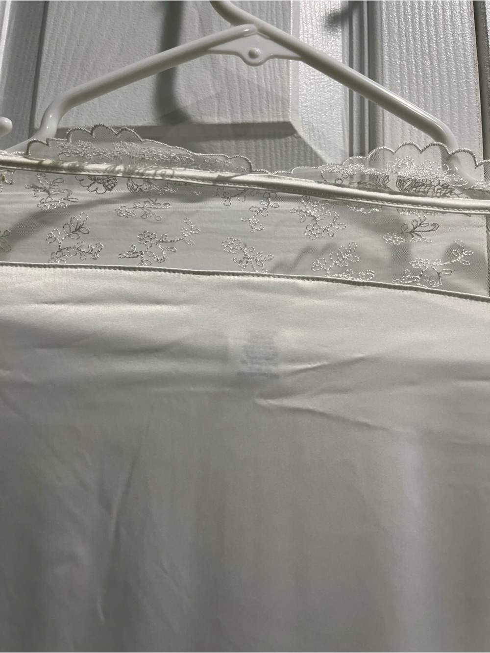 Lace-Trim Robe - Picture 10 of 10
